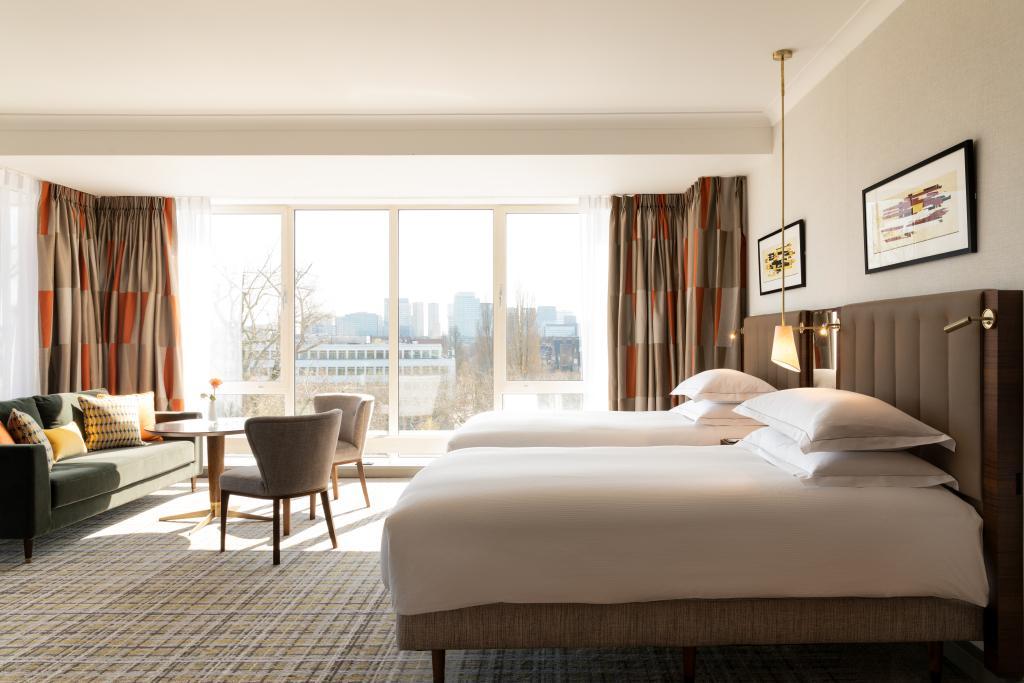 Hilton Amsterdam Hotel - Tap to explore photos