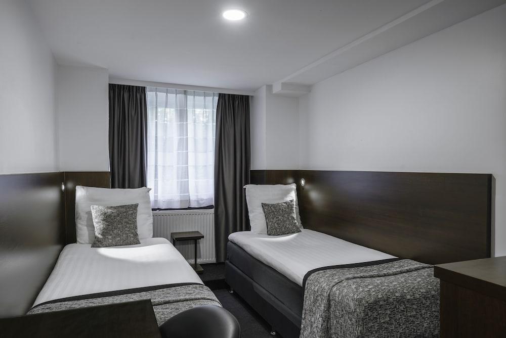 Hotel City Garden Amsterdam Room Type - Basement Twin Room