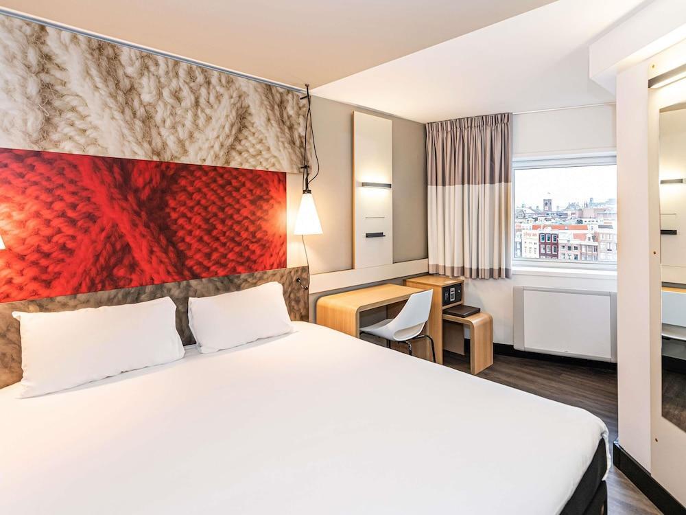 ibis Amsterdam Centre Room Type - Cosy room with 1 Double Size Bed