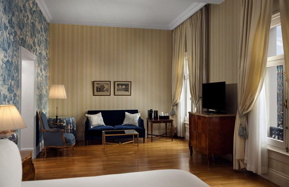 InterContinental AMSTEL AMSTERDAM Room Type - Junior Suite, 1 King Bed, City View