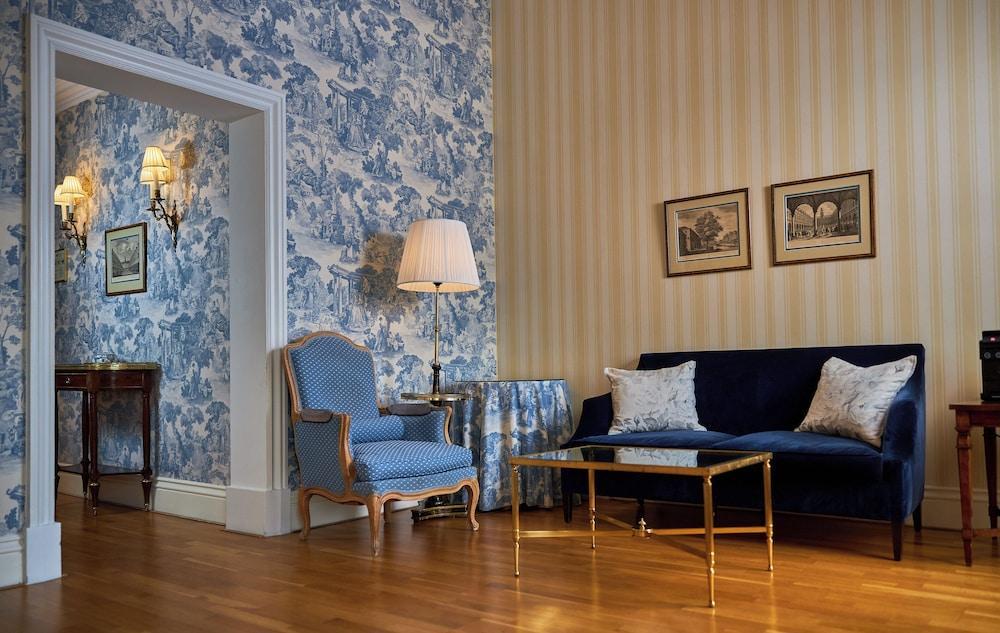 InterContinental AMSTEL AMSTERDAM Room Type - Junior Suite, 1 King Bed, City View