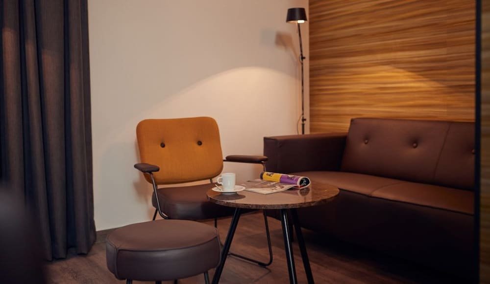 Inntel Hotels Amsterdam Centre - Tap to explore photos