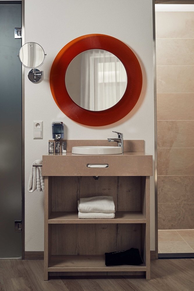 Inntel Hotels Amsterdam Centre - Tap to explore photos