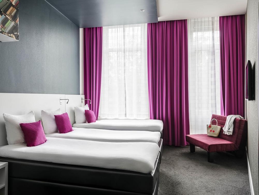ibis Styles Amsterdam Amstel - Tap to explore photos