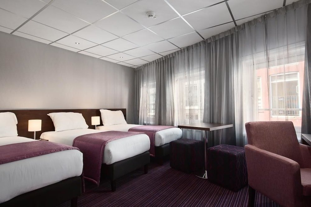 Hotel Luxer Room Type - Family Room