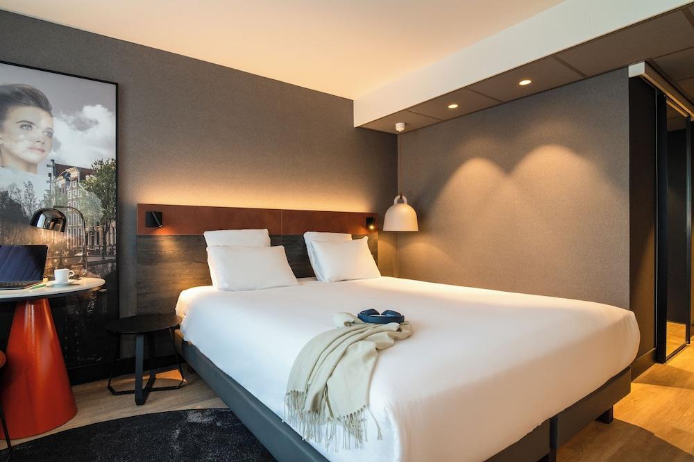 Mercure City Amsterdam City Hotel Room Type - Privilege, Room, 1 Double Bed
