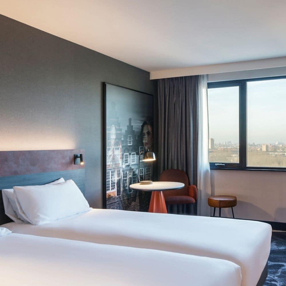 Mercure City Amsterdam City Hotel - Tap to explore photos
