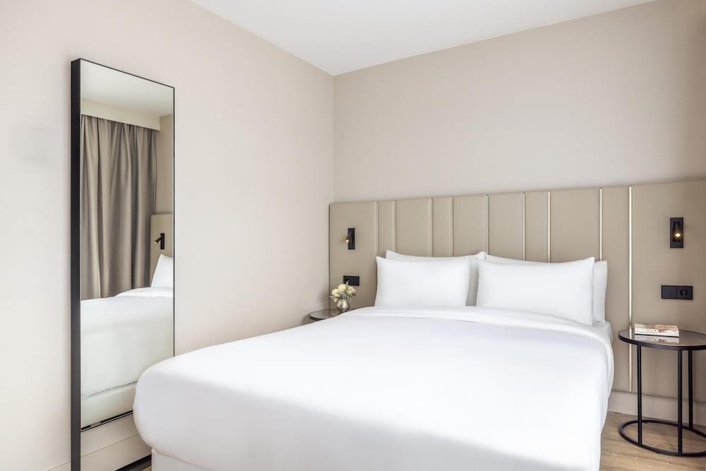 NH Amsterdam Leidseplein Room Type - Standard Room