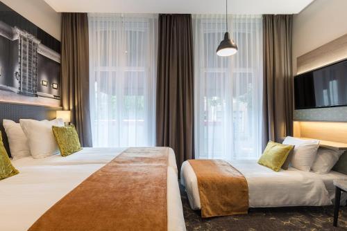 Leonardo Boutique Museumhotel - Tap to explore photos