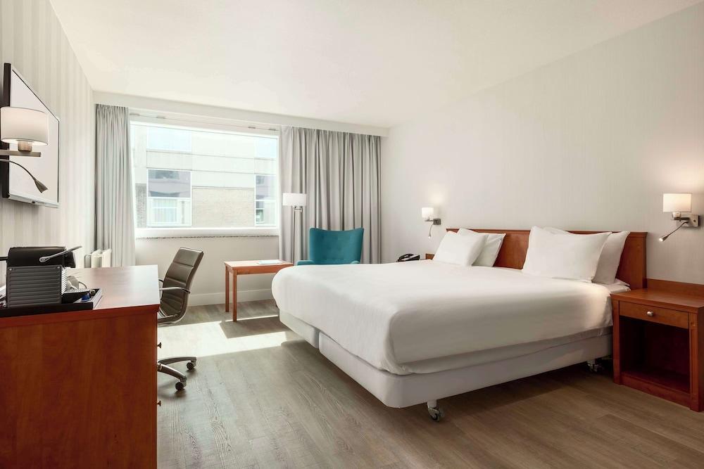 NH Amsterdam Schiphol Airport Room Type - Standard Triple NH Amsterdam Schiphol Airport Room Type - Standard Triple