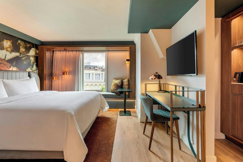 Renaissance Amsterdam Hotel by Marriott - Tap to explore photos