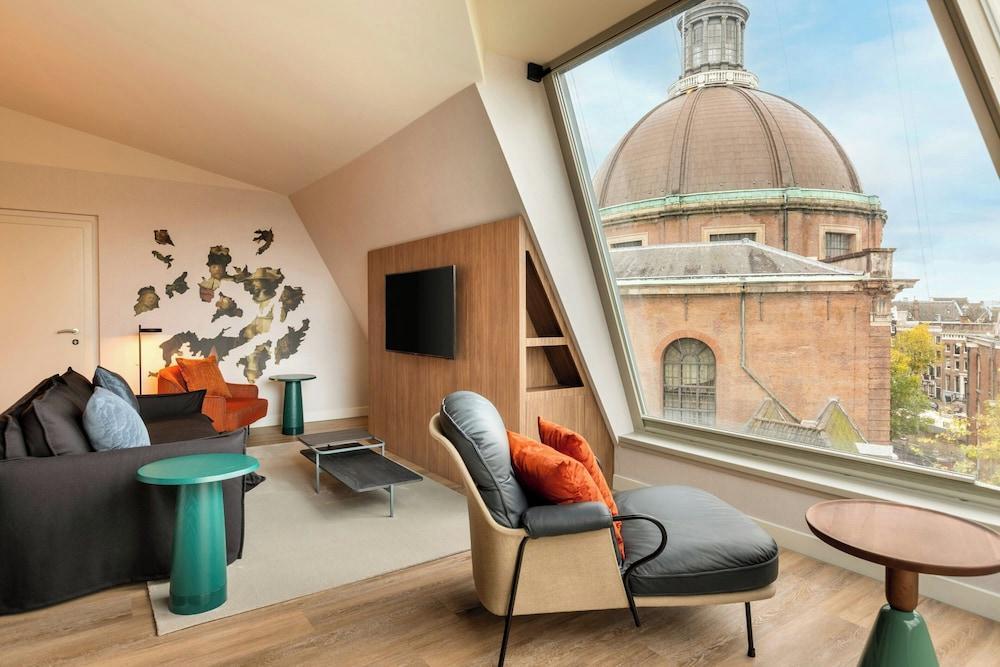 Renaissance Amsterdam Hotel by Marriott Room Type - Club Suite, 1 King Bed