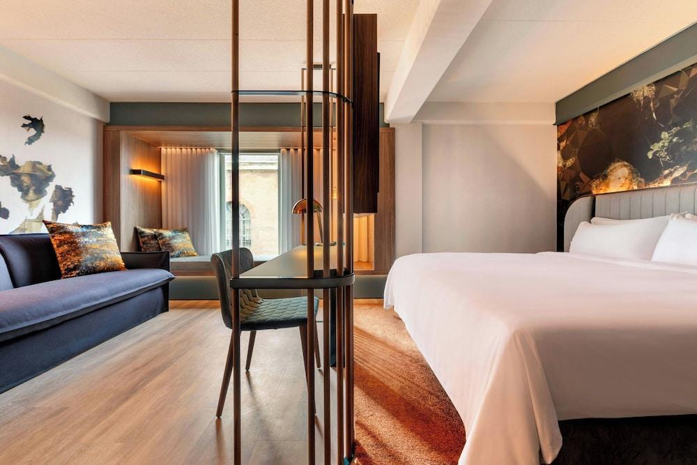 Renaissance Amsterdam Hotel by Marriott Room Type - Family Room, 1 King Bed with Sofa bed