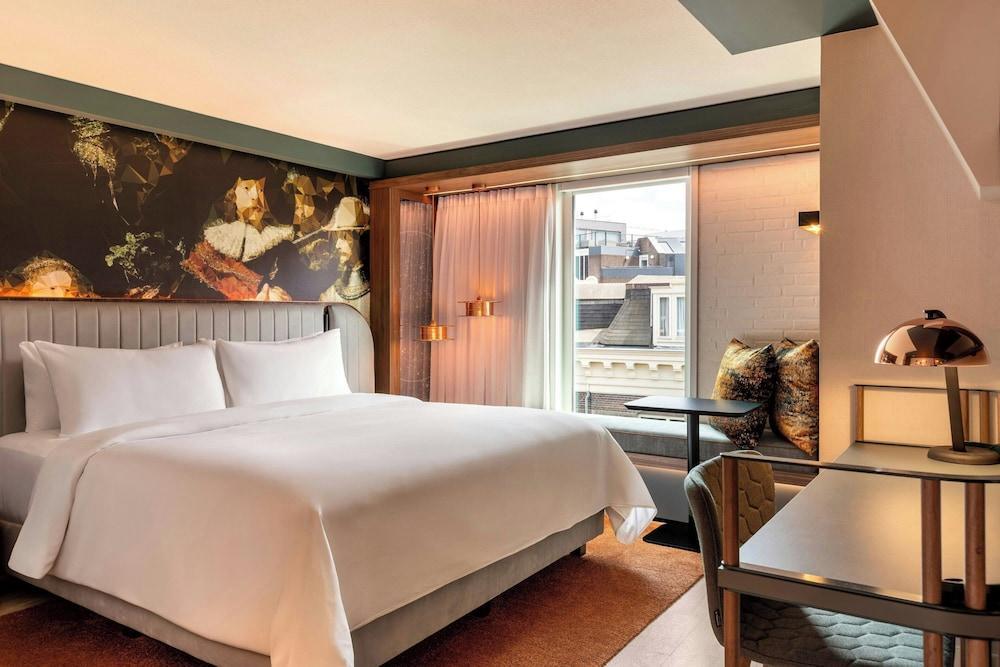 Renaissance Amsterdam Hotel by Marriott - Tap to explore photos