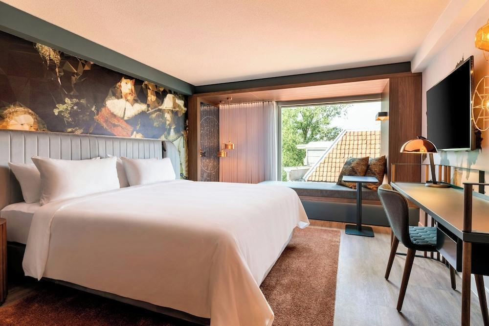 Renaissance Amsterdam Hotel by Marriott Room Type - Executive Room, 1 Double Bed