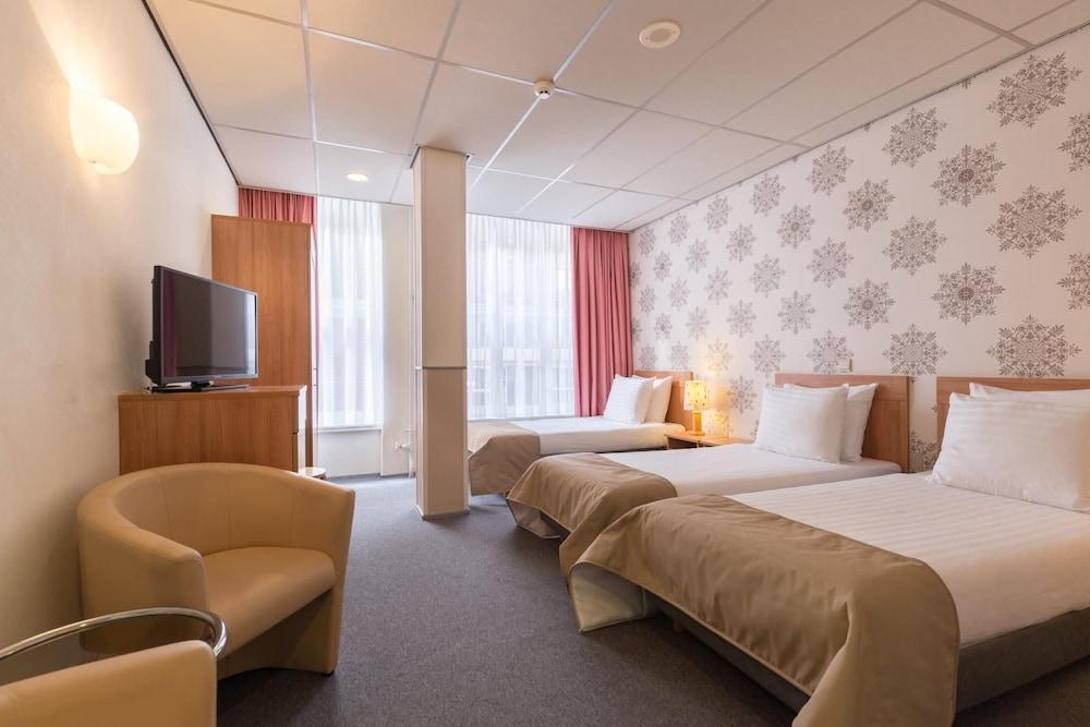 Rho Hotel Room Type - Standard Triple Room