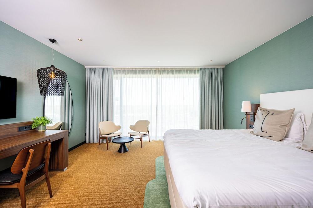 Van der Valk Hotel Schiphol Room Type - Deluxe Double Room