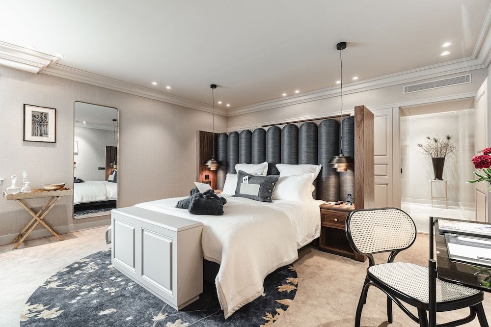 Hotel 717 Room Type - Grand Room, Garden View (Bath) Hotel 717 Room Type - Grand Room, Garden View (Bath)