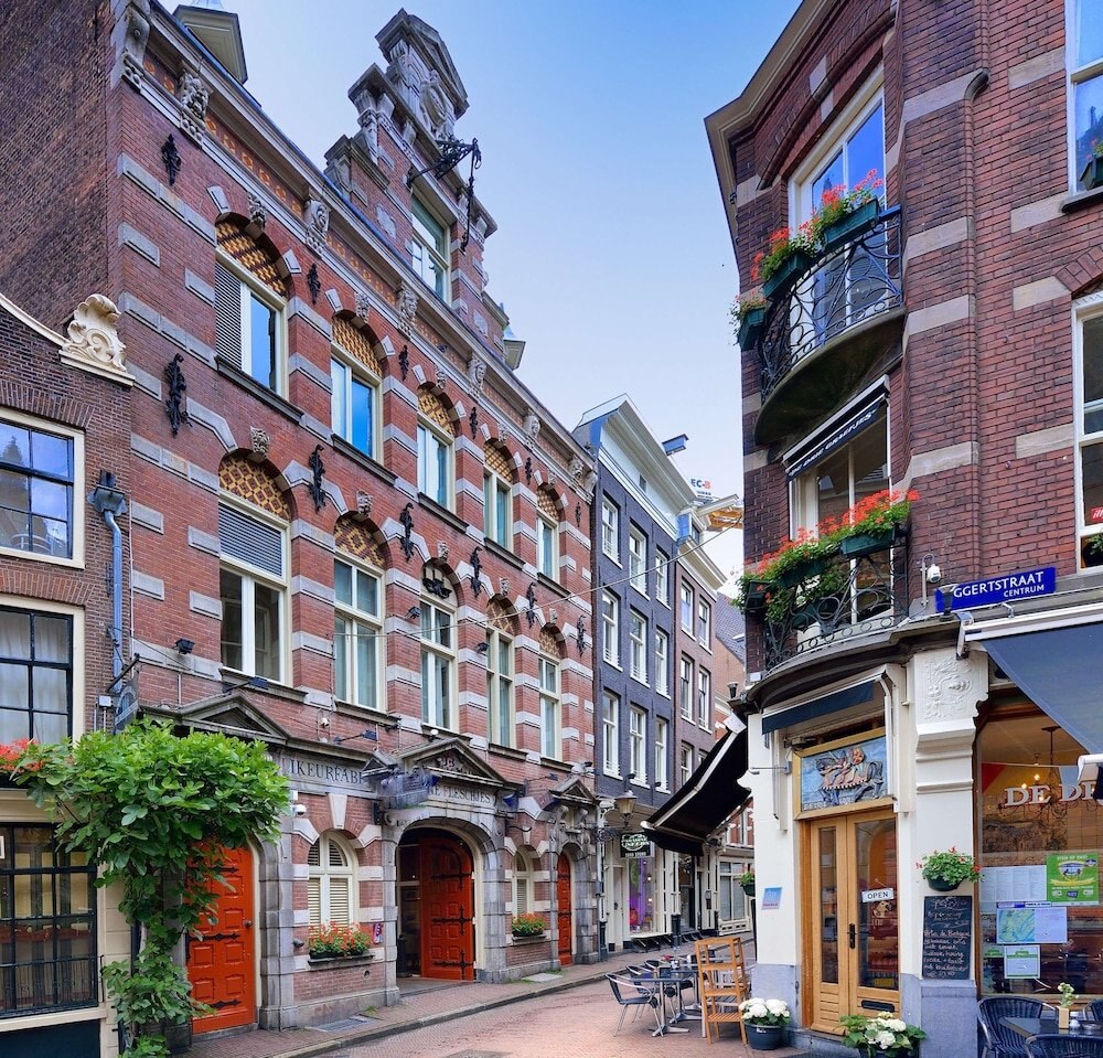 Best Western Dam Square Inn - Tap to explore photos