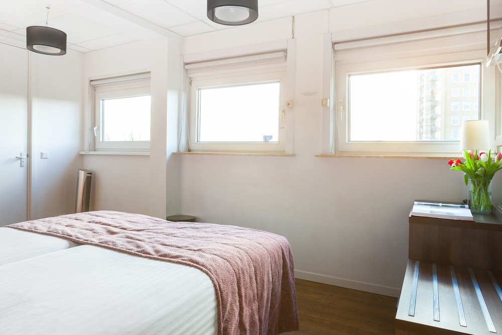 Hotel Victorie Room Type - Standard Room, 2 Twin Beds