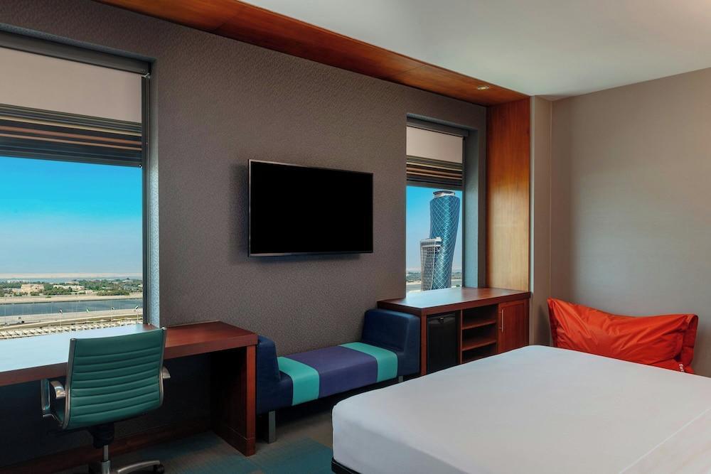 Aloft Abu Dhabi by Marriott Room Type - Room, 1 King Bed