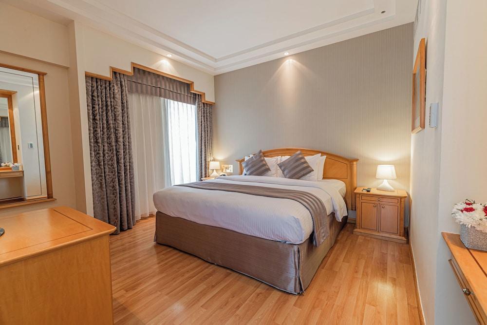 Millennium Downtown Abu Dhabi Room Type - Executive Suite