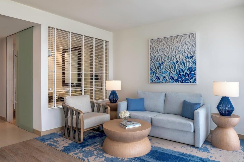 Crowne Plaza ABU DHABI - YAS ISLAND by IHG Room Type - 1 Bedroom Suite Sea View Balcony Theme Park Access