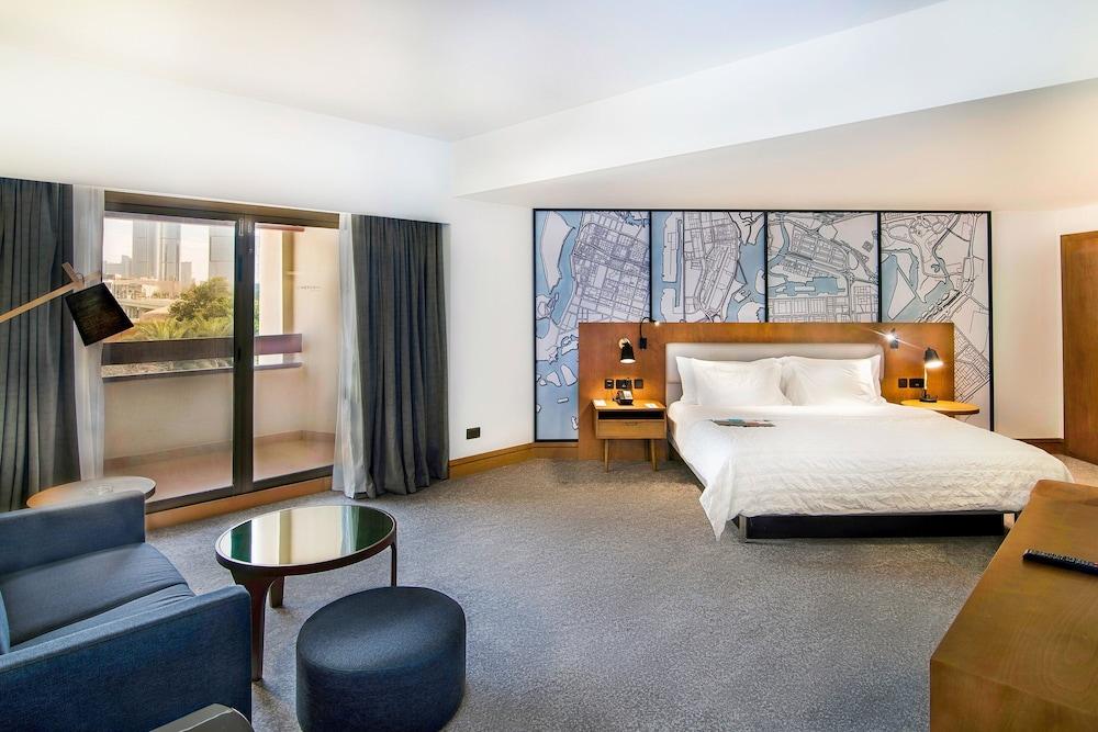 Le Meridien Abu Dhabi Resort Room Type - Junior Suite, 1 Bedroom, Smoking