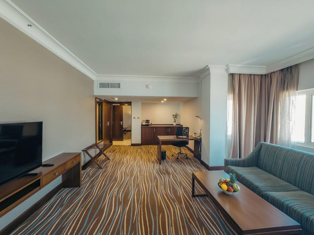 Copthorne Downtown Room Type - Premium Suite