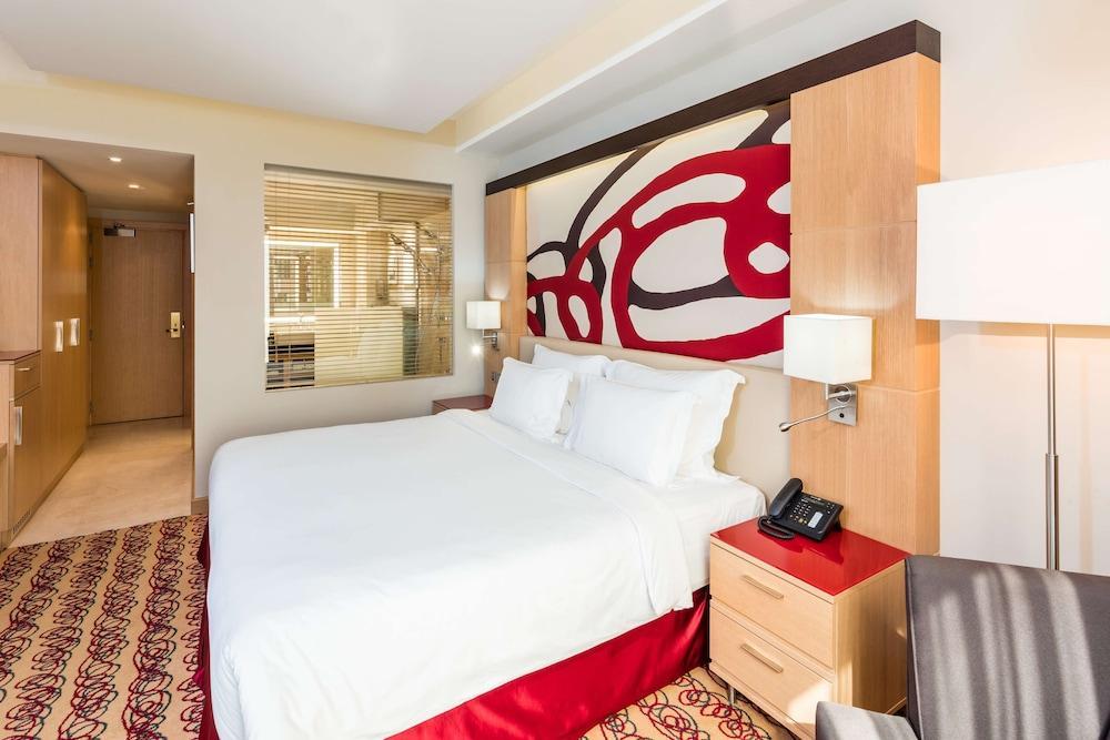 Radisson Blu Hotel Doha Room Type - Standard Room