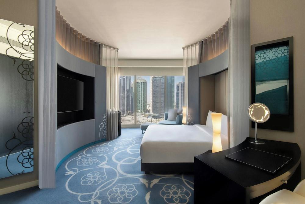 W Doha Room Type - Superior Room, 1 King Bed, City View