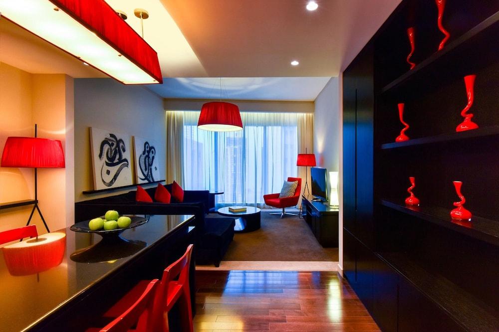 W Doha Room Type - Suite, 2 Bedrooms, Sea View