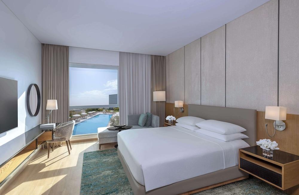 Hyatt Regency Oryx Doha. Room Type - Room, 1 King Bed (High Floor)