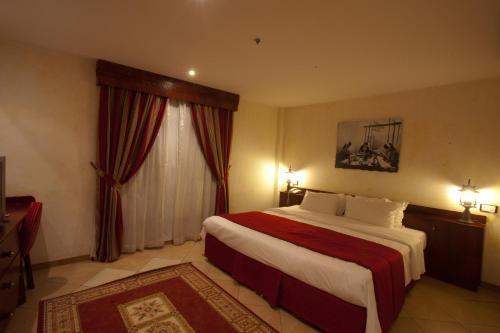 Al Liwan Suites Room Type - Standard Double Suite