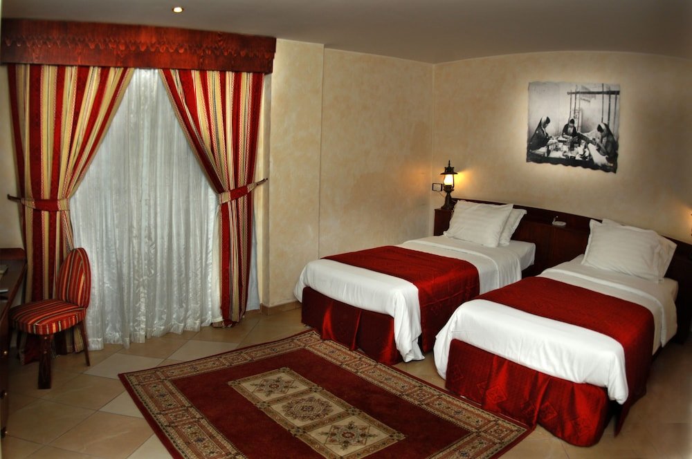 Al Liwan Suites Room Type - Junior Suite