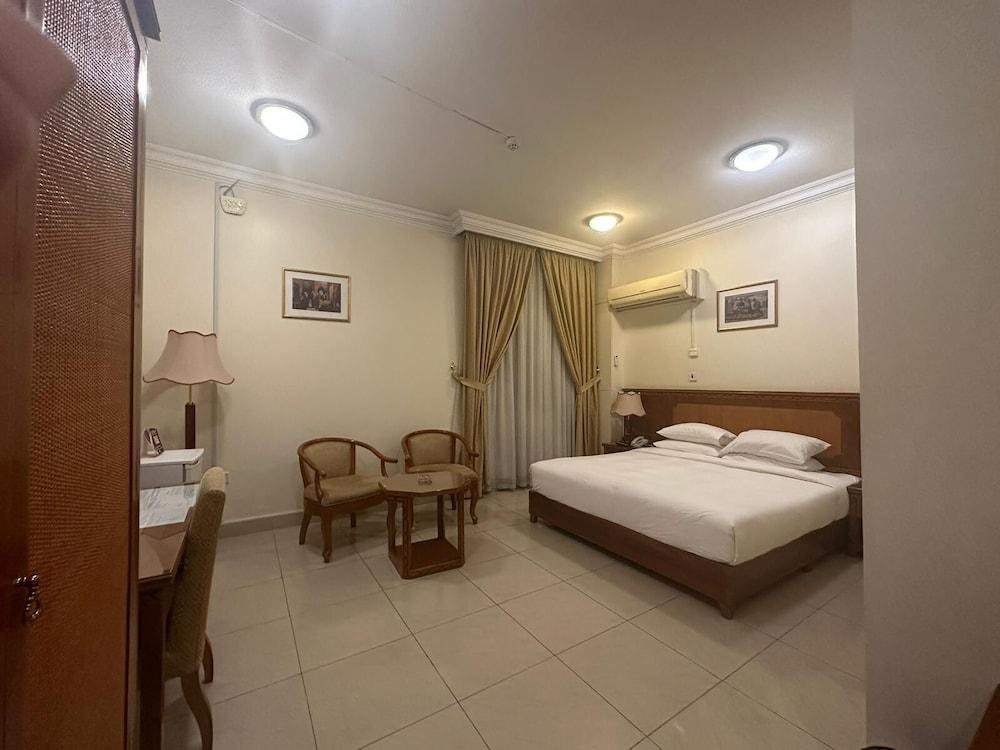 Al Muntazah Plaza Hotel Room Type - Basic Double Room