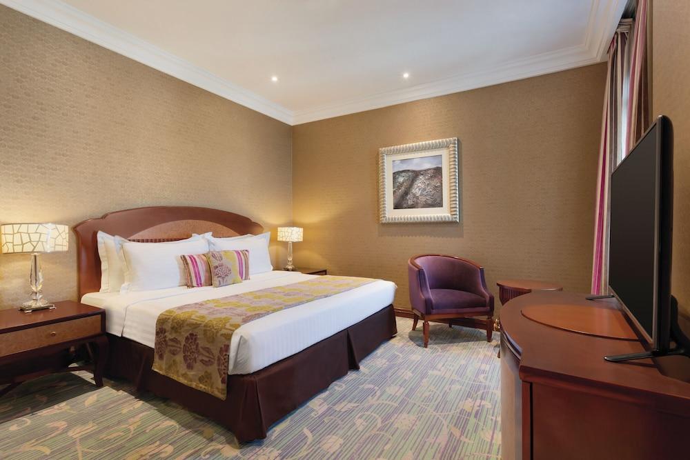 Grand Regency Doha TradeMark Collection by Wyndham Room Type - King Bed, Junior Suite
