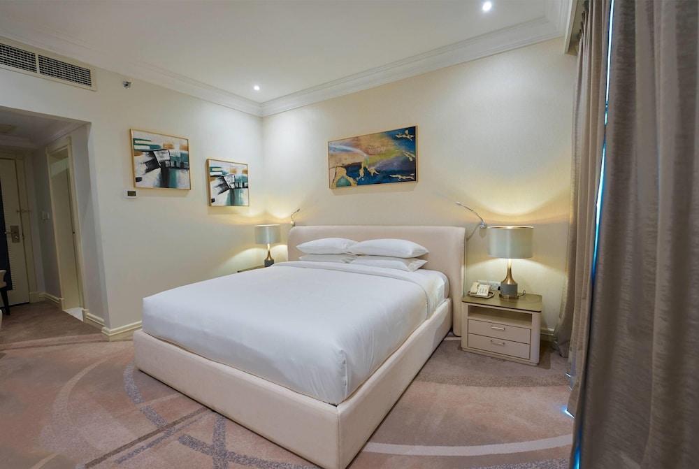 Grand Regency Doha TradeMark Collection by Wyndham Room Type - King Bed, Premium Room