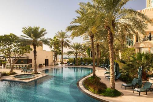 Four Seasons Hotel Doha - Tap to explore photos