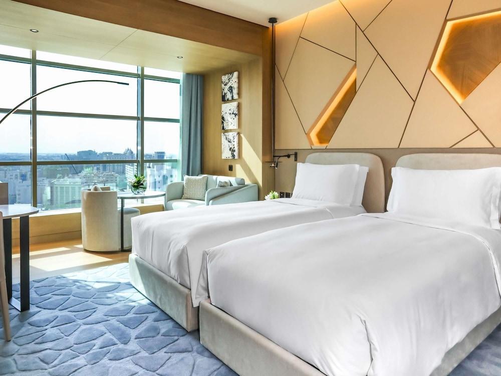 La Cigale Hotel Managed by Accor Room Type - Premium Room, City View (Twin Beds)