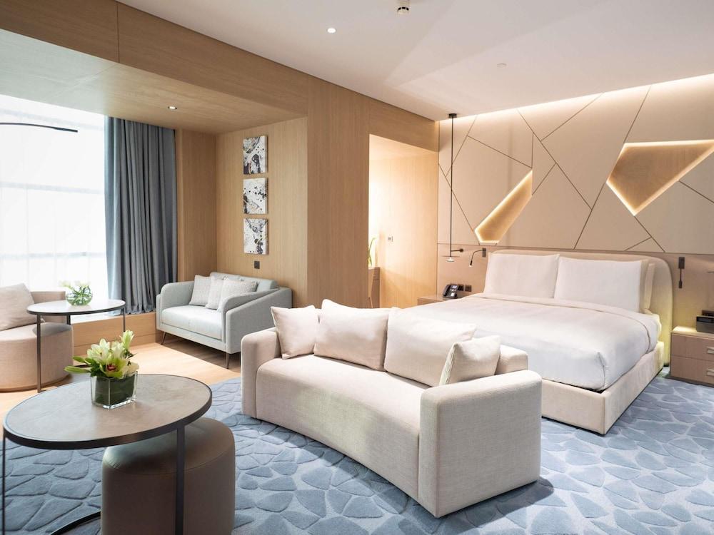 La Cigale Hotel Managed by Accor - Tap to explore photos