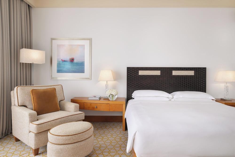 Grand Hyatt Doha Hotel and Villas Room Type - Room, 1 King Bed, Terrace Grand Hyatt Doha Hotel and Villas Room Type - Room, 1 King Bed, Terrace