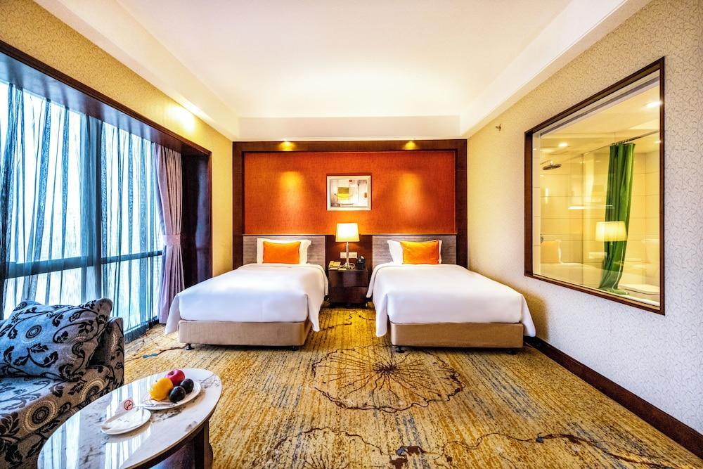 Leeden Hotel Guangzhou Room Type - Executive Twin Room, 2 Twin Beds Leeden Hotel Guangzhou Room Type - Executive Twin Room, 2 Twin Beds