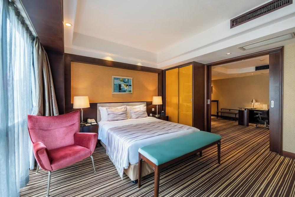 Leeden Hotel Guangzhou Room Type - Business Suite