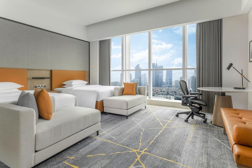 Sheraton Guangzhou Hotel Room Type - Room, 2 Twin Beds, City View
