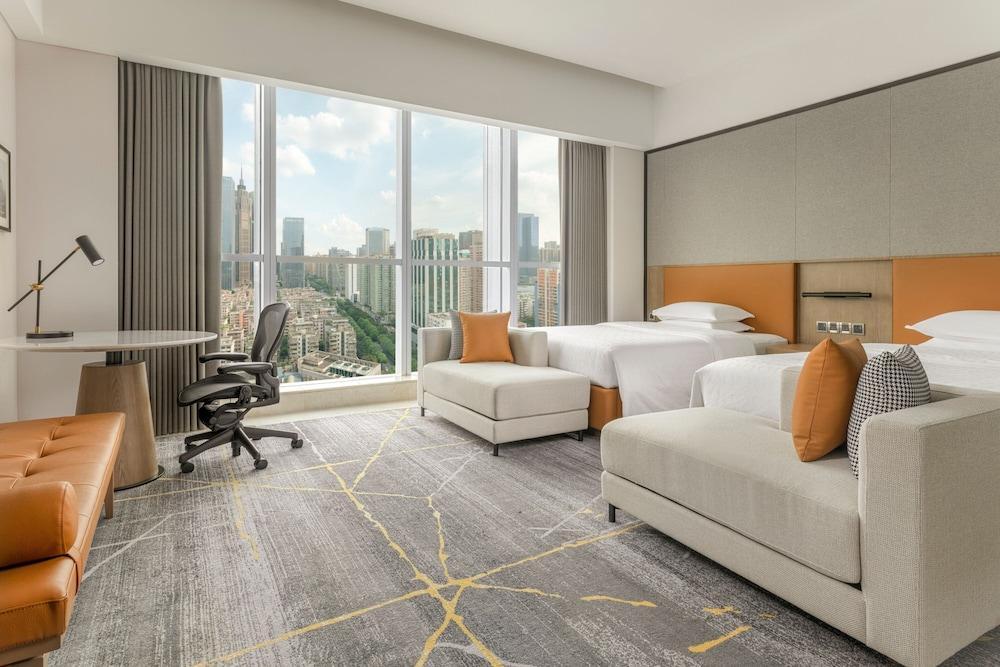 Sheraton Guangzhou Hotel Room Type - Premier Room, 2 Twin Beds