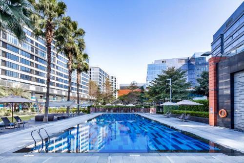 Crowne Plaza Guangzhou Huadu, an IHG Hotel - Tap to explore photos