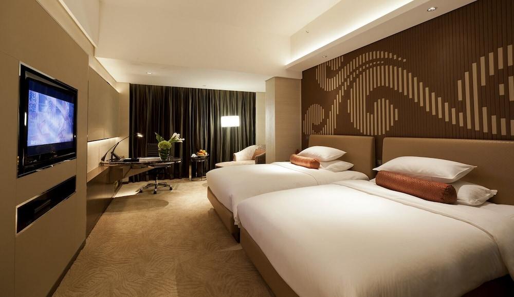 Baiyun Hotel Guangzhou Room Type - Deluxe VIP Twin Room