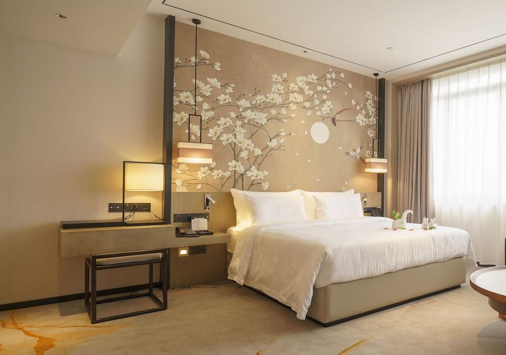 Baiyun Hotel Guangzhou Room Type - Executive Double Room