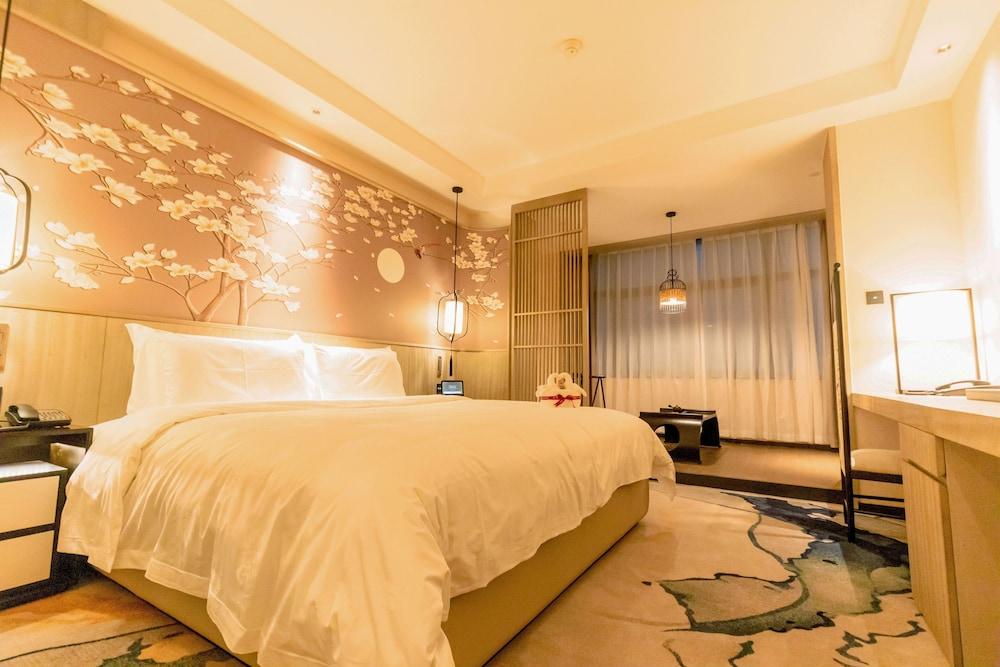 Baiyun Hotel Guangzhou Room Type - Executive VIP Double Room